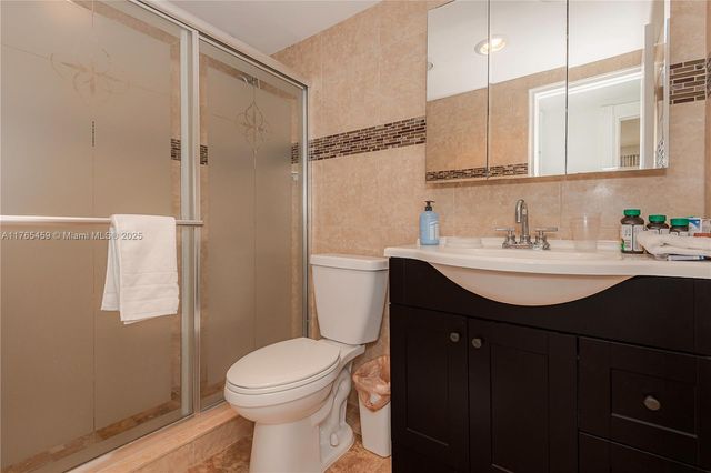 10185 Collins Ave 212, Bal Harbour, FL 33154