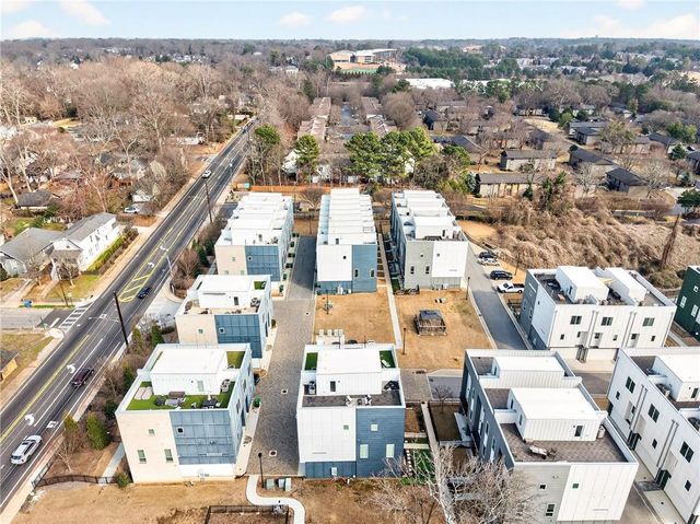 1584 Rock Dam SE Drive, Atlanta, GA 30317