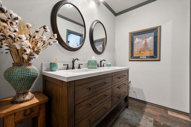 38 E Canyon View Drive, Ransom Canyon, TX 79366