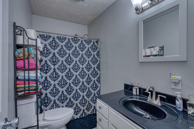 2222 Kathleen Avenue, Evansville, IN 47714
