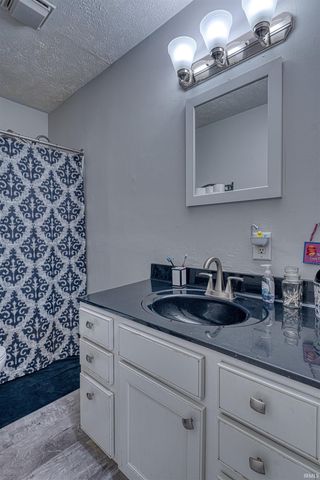 2222 Kathleen Avenue, Evansville, IN 47714