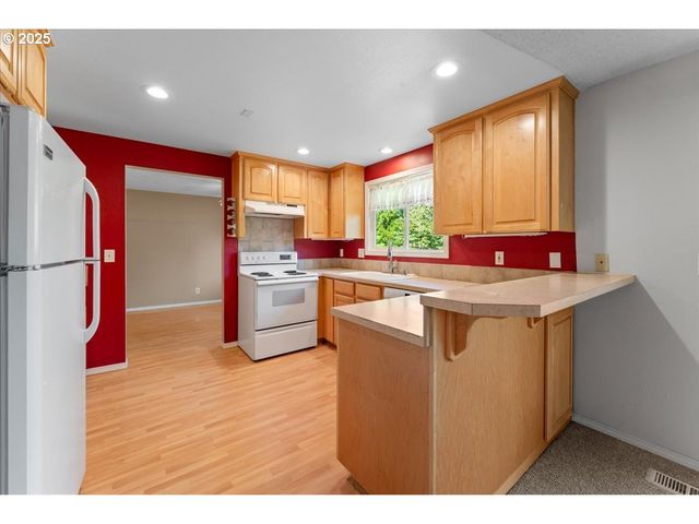 5107 Nw DANIELS St, Vancouver, WA 98663