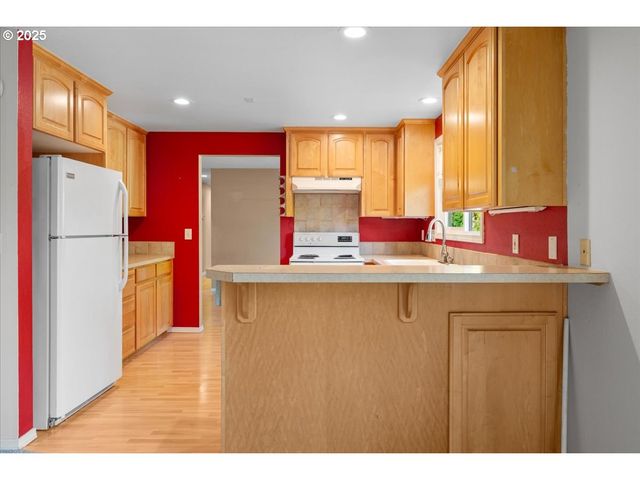 5107 Nw DANIELS St, Vancouver, WA 98663