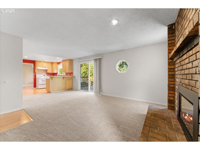 5107 Nw DANIELS St, Vancouver, WA 98663