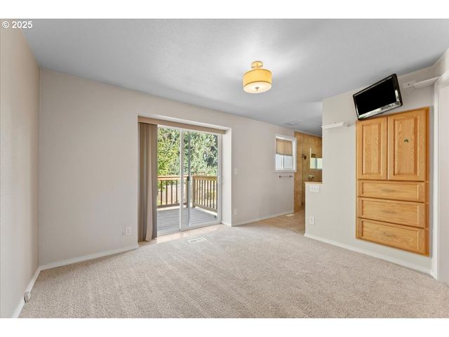 5107 Nw DANIELS St, Vancouver, WA 98663