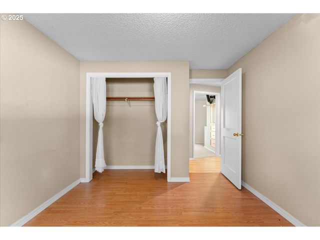 5107 Nw DANIELS St, Vancouver, WA 98663