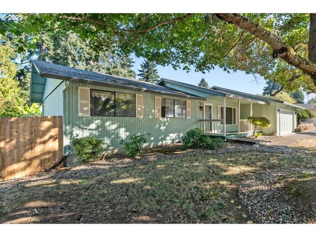 5107 Nw DANIELS St, Vancouver, WA 98663