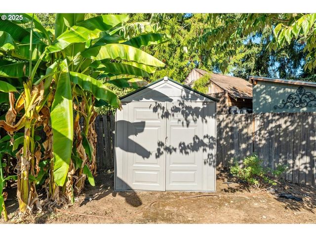 5107 Nw DANIELS St, Vancouver, WA 98663