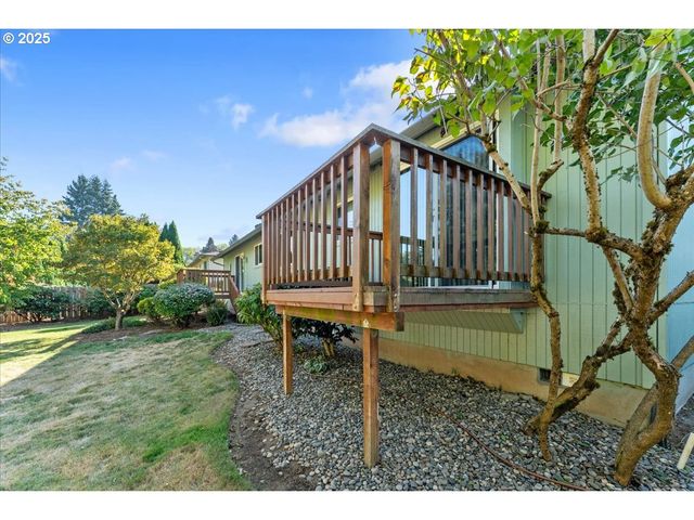 5107 Nw DANIELS St, Vancouver, WA 98663