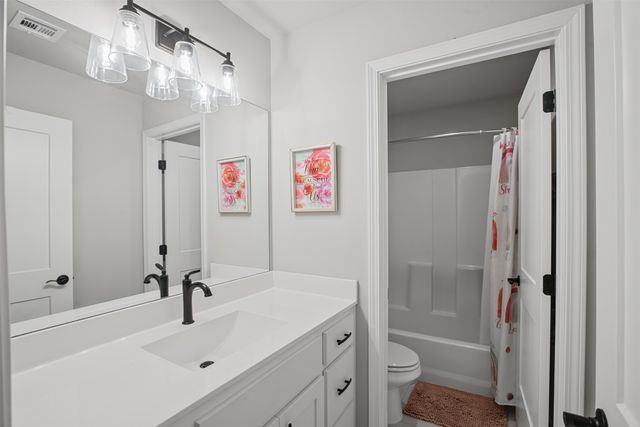 7121 E Queens Street, Broken Arrow, OK 74014