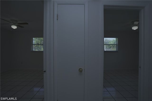 1195 S Alhambra CIR, Naples, FL 34103