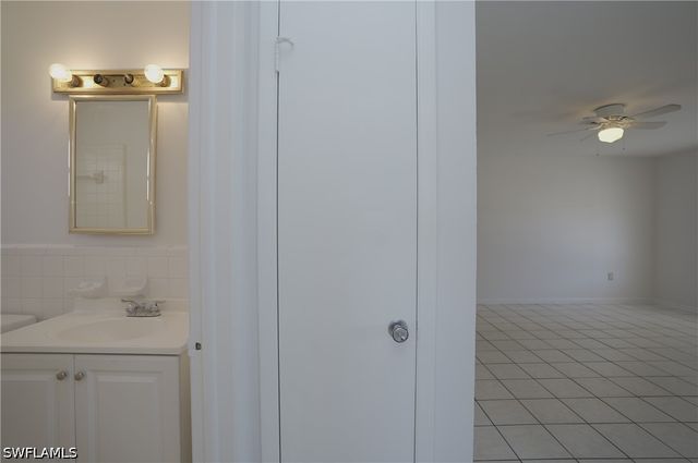 1195 S Alhambra CIR, Naples, FL 34103