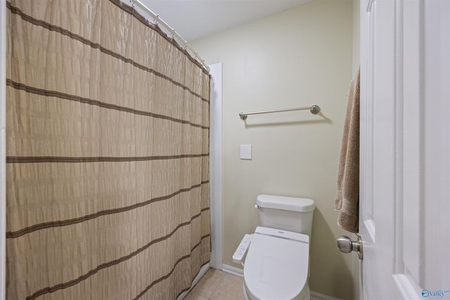 1809 Whisperwood Way NW, Huntsville, AL 35806