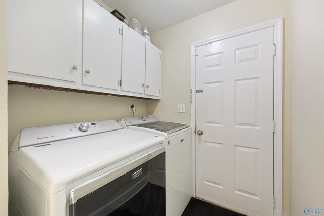 1809 Whisperwood Way NW, Huntsville, AL 35806