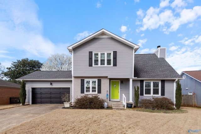 1809 Whisperwood Way NW, Huntsville, AL 35806