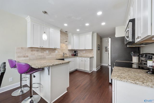 1809 Whisperwood Way NW, Huntsville, AL 35806