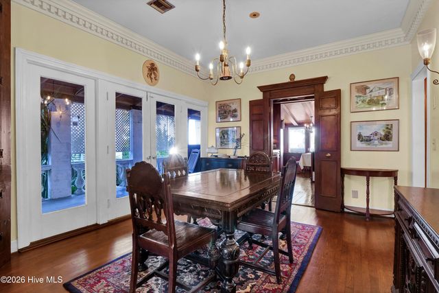 532 Waynick Boulevard, Wrightsville Beach, NC 28480