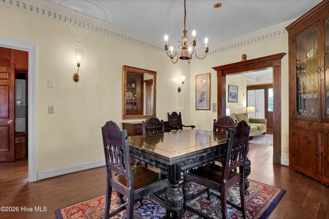 532 Waynick Boulevard, Wrightsville Beach, NC 28480