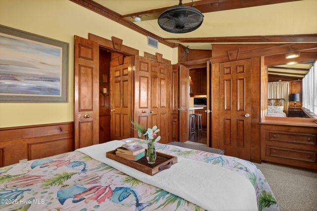 532 Waynick Boulevard, Wrightsville Beach, NC 28480