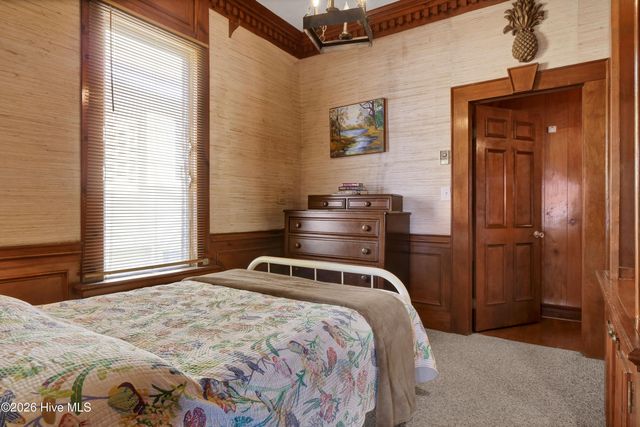 532 Waynick Boulevard, Wrightsville Beach, NC 28480