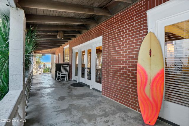 532 Waynick Boulevard, Wrightsville Beach, NC 28480