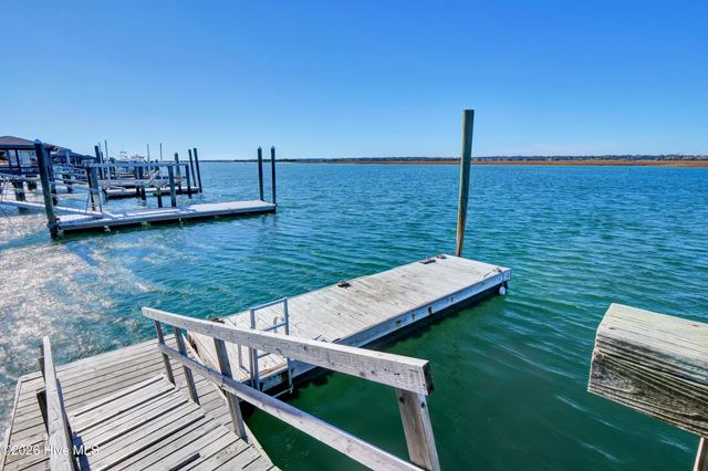 532 Waynick Boulevard, Wrightsville Beach, NC 28480