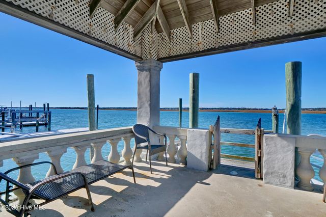 532 Waynick Boulevard, Wrightsville Beach, NC 28480