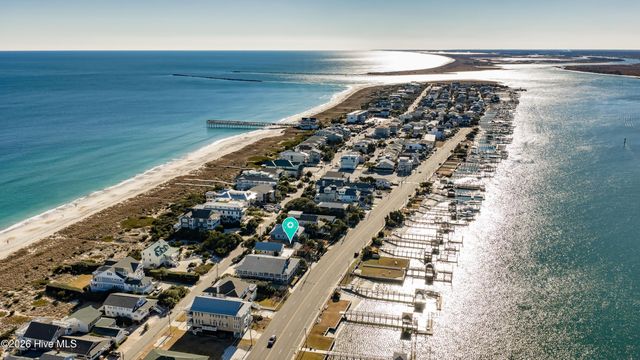 532 Waynick Boulevard, Wrightsville Beach, NC 28480