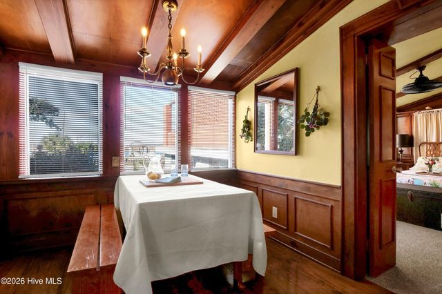 532 Waynick Boulevard, Wrightsville Beach, NC 28480