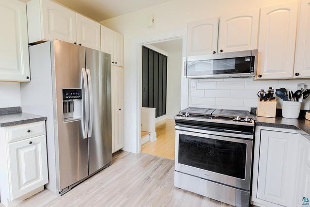 2431 Hughitt Ave, Superior, WI 54880