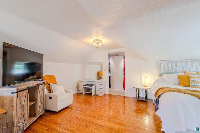 2431 Hughitt Ave, Superior, WI 54880