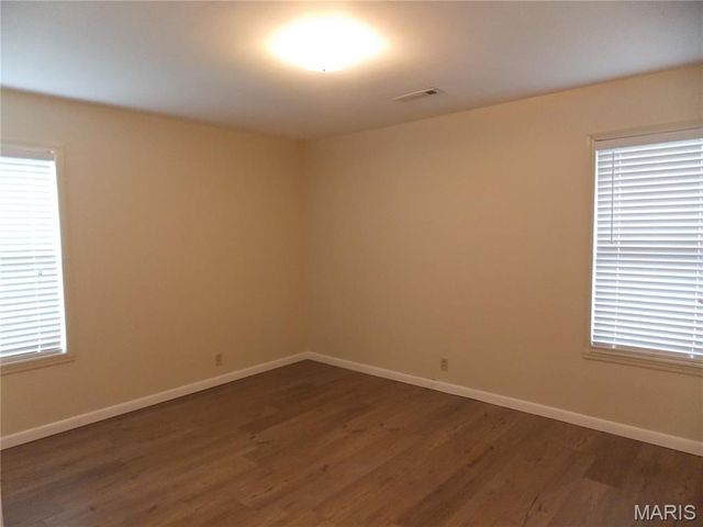 647 County Road 470, Poplar Bluff, MO 63901