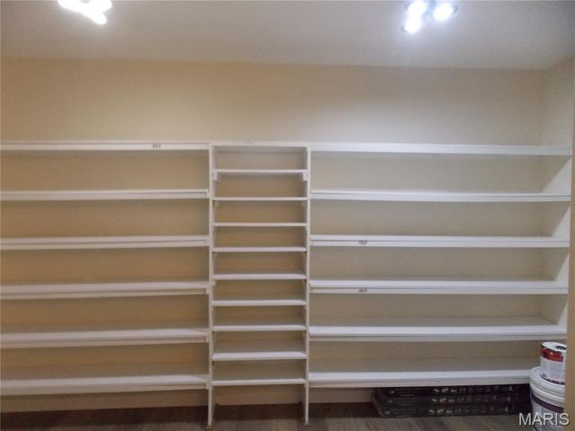 647 County Road 470, Poplar Bluff, MO 63901