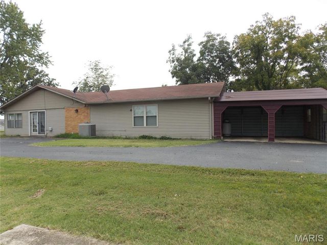 647 County Road 470, Poplar Bluff, MO 63901