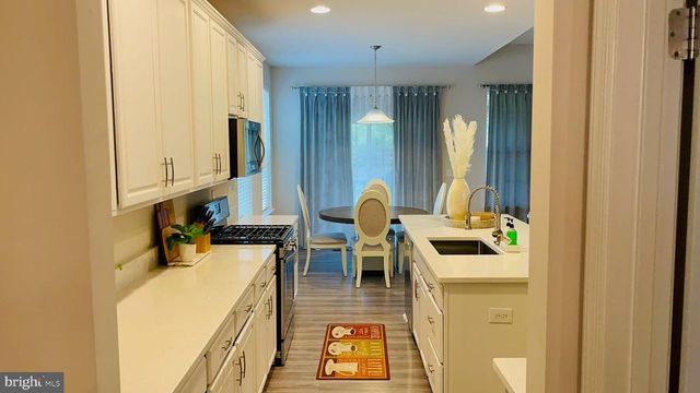 1728 HUDGINS FARM CIR, Fredericksburg, VA 22408