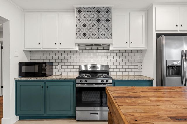 2704 Herring Avenue, Waco, TX 76708