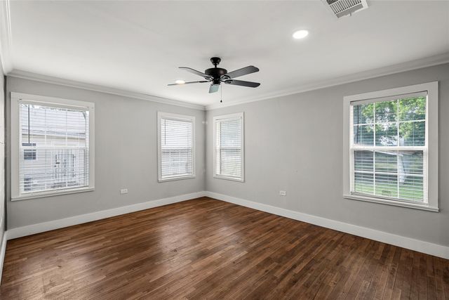 2704 Herring Avenue, Waco, TX 76708