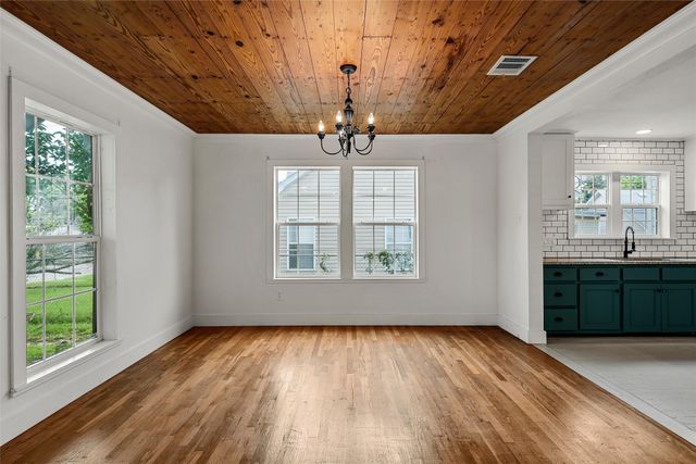 2704 Herring Avenue, Waco, TX 76708