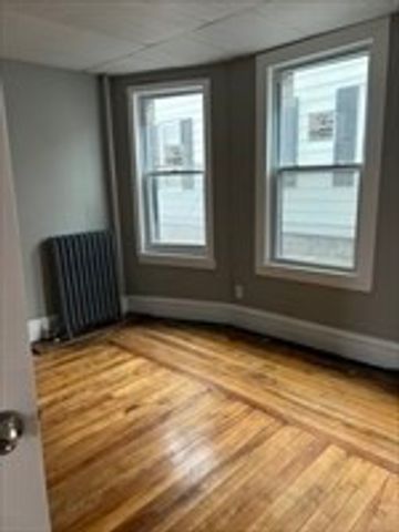 48 Providence St 1, Worcester, MA 01604