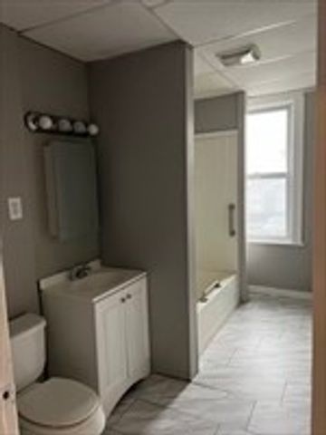 48 Providence St 1, Worcester, MA 01604