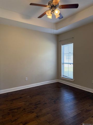 1258 Foxlane Dr, Baton Rouge, LA 70819