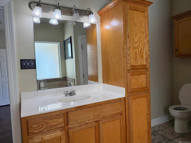 1258 Foxlane Dr, Baton Rouge, LA 70819