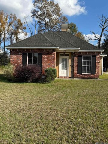 1258 Foxlane Dr, Baton Rouge, LA 70819