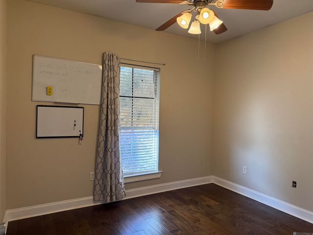 1258 Foxlane Dr, Baton Rouge, LA 70819