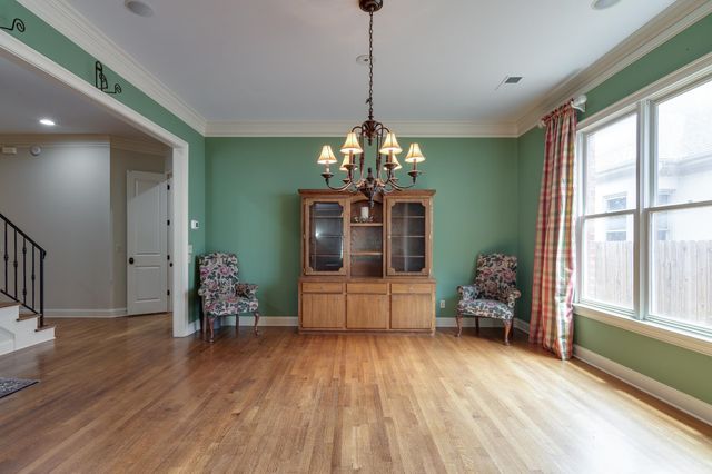 226 N WHITE STATION RD, Memphis, TN 38117