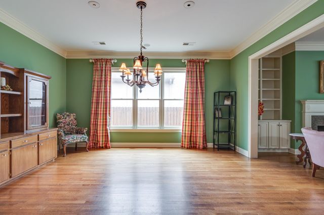 226 N WHITE STATION RD, Memphis, TN 38117