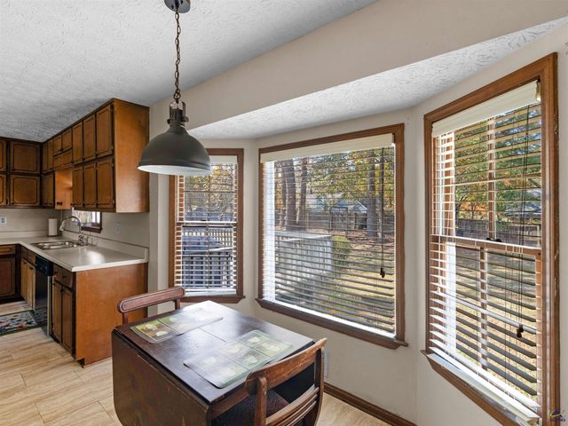 222 Farmbrook Parkway, Stockbridge, GA 30281