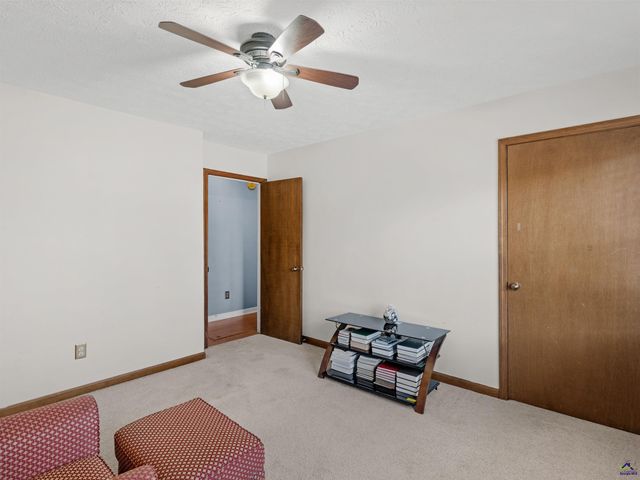 222 Farmbrook Parkway, Stockbridge, GA 30281