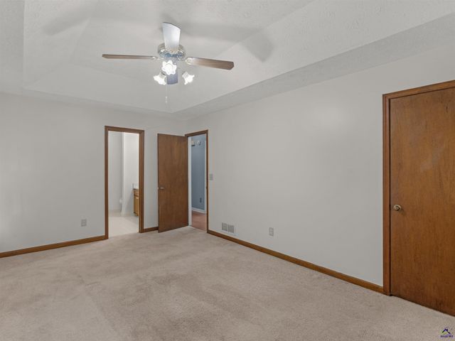 222 Farmbrook Parkway, Stockbridge, GA 30281