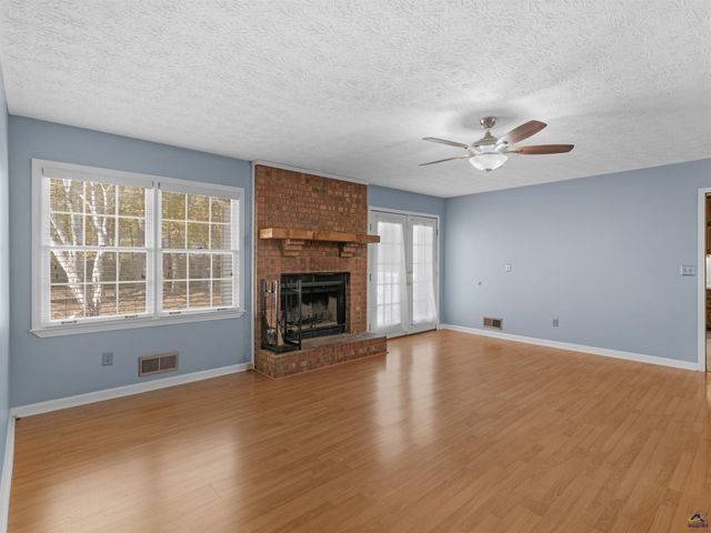 222 Farmbrook Parkway, Stockbridge, GA 30281